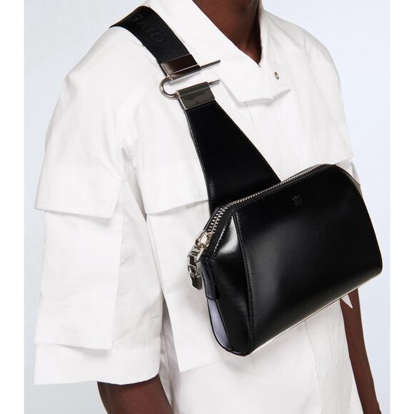1.5k.$ GIVENCHY Men’s Box Calfskin Antigona U Crossbody Bag Black - Picture 2 of 16